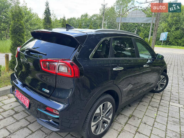 Синій Кіа Niro, об'ємом двигуна 0 л та пробігом 145 тис. км за 16999 $, фото 19 на Automoto.ua