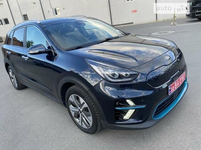 Синій Кіа Niro, об'ємом двигуна 0 л та пробігом 100 тис. км за 20600 $, фото 23 на Automoto.ua