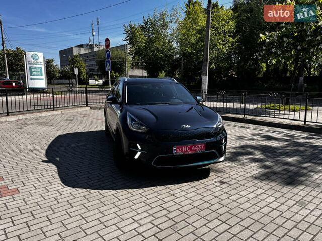 Синий Киа Niro, объемом двигателя 0 л и пробегом 64 тыс. км за 20550 $, фото 3 на Automoto.ua