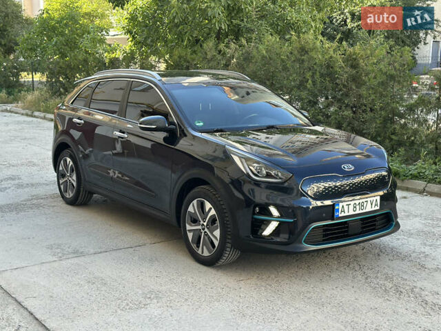 Киа Niro 2019 в Ивано-Франковске на Automoto.ua Синий Киа Niro, объемом двигателя 0 л и пробегом 155 тыс. км за 18650 $, фото 51 на Automoto.ua