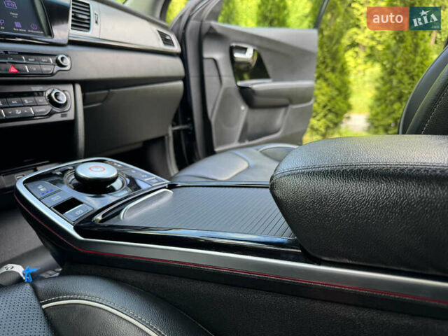 Синій Кіа Niro, об'ємом двигуна 0 л та пробігом 145 тис. км за 16999 $, фото 44 на Automoto.ua