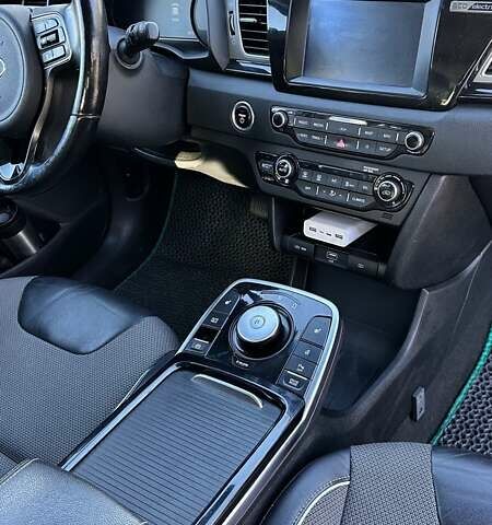 Синий Киа Niro, объемом двигателя 0 л и пробегом 182 тыс. км за 17500 $, фото 13 на Automoto.ua