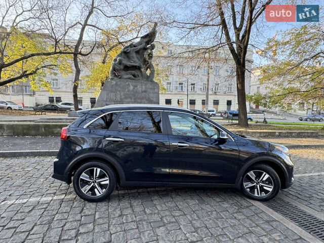 Синий Киа Niro, объемом двигателя 1.6 л и пробегом 52 тыс. км за 19800 $, фото 5 на Automoto.ua