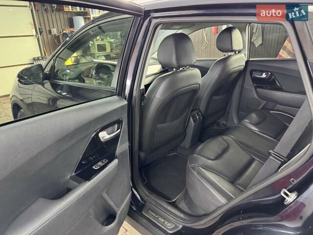 Синий Киа Niro, объемом двигателя 0 л и пробегом 74 тыс. км за 17799 $, фото 6 на Automoto.ua