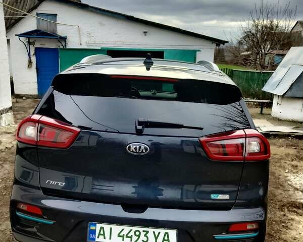 Синий Киа Niro, объемом двигателя 0 л и пробегом 132 тыс. км за 17000 $, фото 9 на Automoto.ua