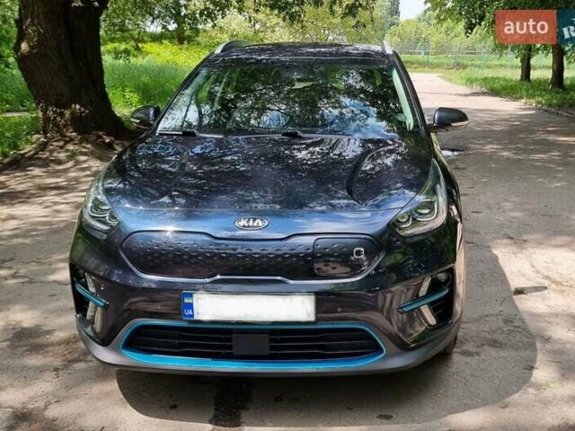 Синий Киа Niro, объемом двигателя 0 л и пробегом 131 тыс. км за 18400 $, фото 2 на Automoto.ua