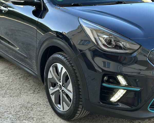 Синий Киа Niro, объемом двигателя 0 л и пробегом 155 тыс. км за 18650 $, фото 116 на Automoto.ua