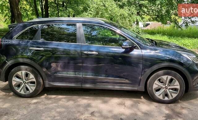 Синий Киа Niro, объемом двигателя 0 л и пробегом 131 тыс. км за 18400 $, фото 7 на Automoto.ua