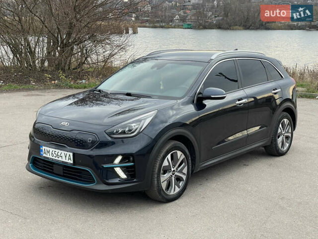 Синій Кіа Niro, об'ємом двигуна 0 л та пробігом 130 тис. км за 18455 $, фото 1 на Automoto.ua