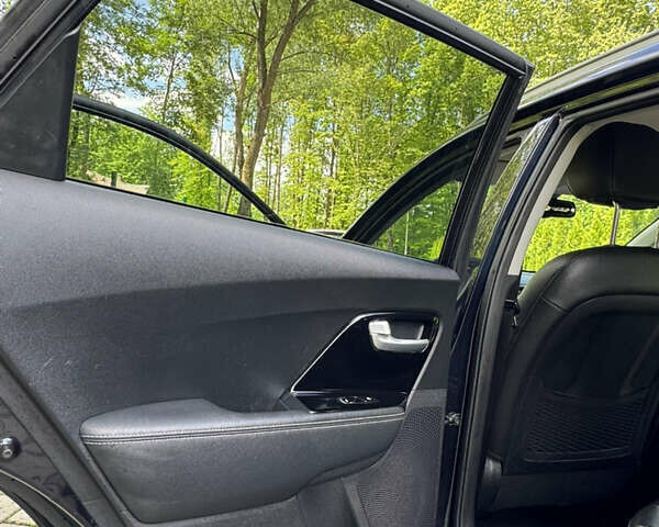 Синій Кіа Niro, об'ємом двигуна 0 л та пробігом 145 тис. км за 16999 $, фото 32 на Automoto.ua