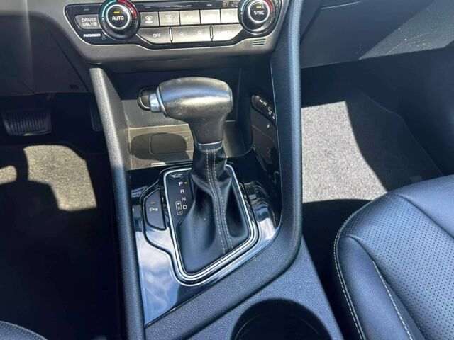 Синій Кіа Niro, об'ємом двигуна 1.6 л та пробігом 46 тис. км за 4000 $, фото 10 на Automoto.ua