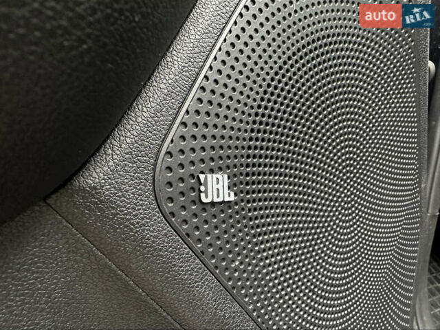 Синій Кіа Niro, об'ємом двигуна 0 л та пробігом 83 тис. км за 18700 $, фото 40 на Automoto.ua