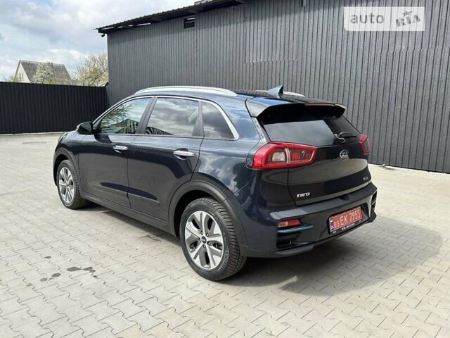 Синій Кіа Niro, об'ємом двигуна 0 л та пробігом 117 тис. км за 19650 $, фото 17 на Automoto.ua