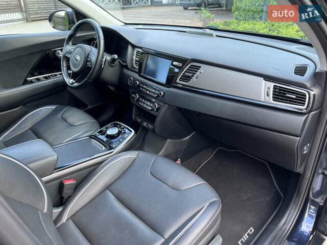 Синий Киа Niro, объемом двигателя 0 л и пробегом 87 тыс. км за 18062 $, фото 31 на Automoto.ua