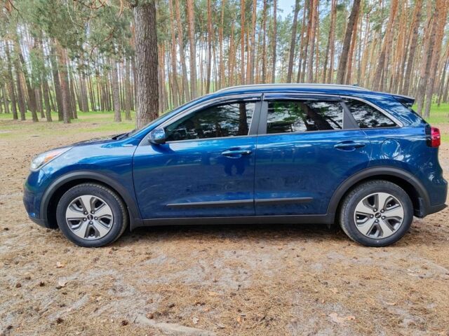 Синій Кіа Niro, об'ємом двигуна 0.16 л та пробігом 44 тис. км за 19500 $, фото 8 на Automoto.ua