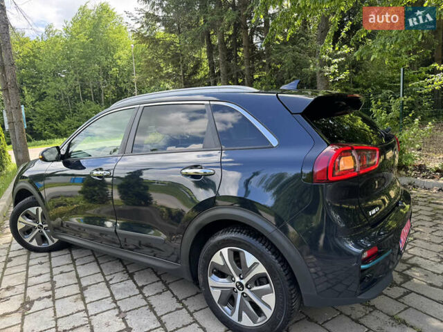 Синій Кіа Niro, об'ємом двигуна 0 л та пробігом 145 тис. км за 16999 $, фото 15 на Automoto.ua