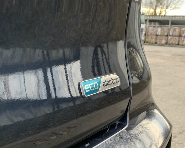 Синий Киа Niro, объемом двигателя 0 л и пробегом 104 тыс. км за 19150 $, фото 13 на Automoto.ua