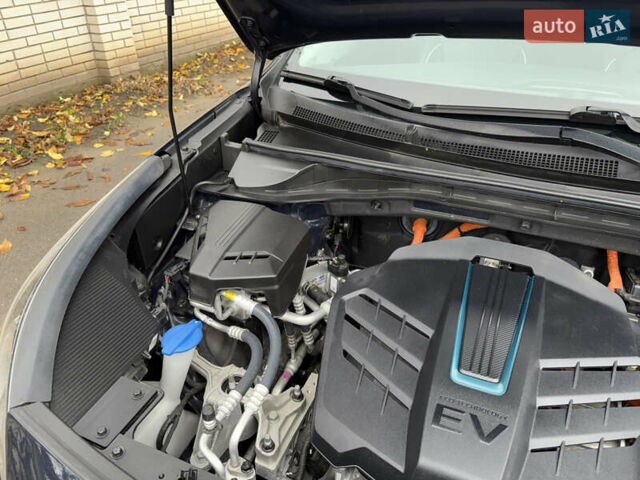 Синий Киа Niro, объемом двигателя 0 л и пробегом 115 тыс. км за 19900 $, фото 68 на Automoto.ua