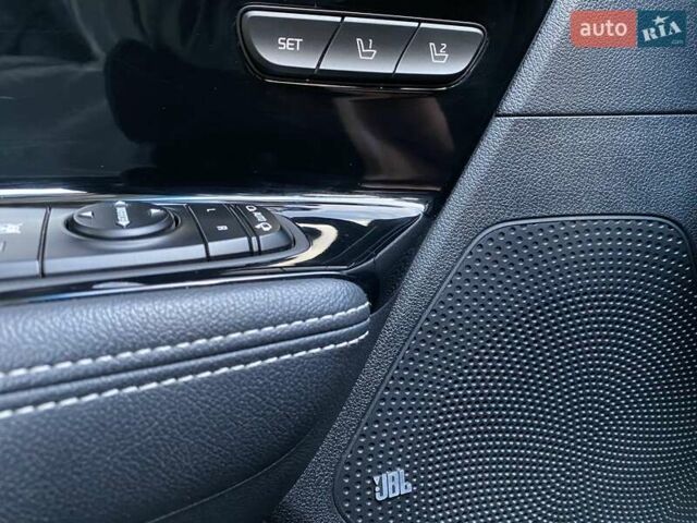 Киа Niro 2020 в Львове на Automoto.ua Синий Киа Niro, объемом двигателя 0 л и пробегом 48 тыс. км за 23700 $, фото 3 на Automoto.ua