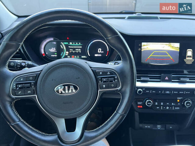 Синій Кіа Niro, об'ємом двигуна 0 л та пробігом 99 тис. км за 19300 $, фото 14 на Automoto.ua