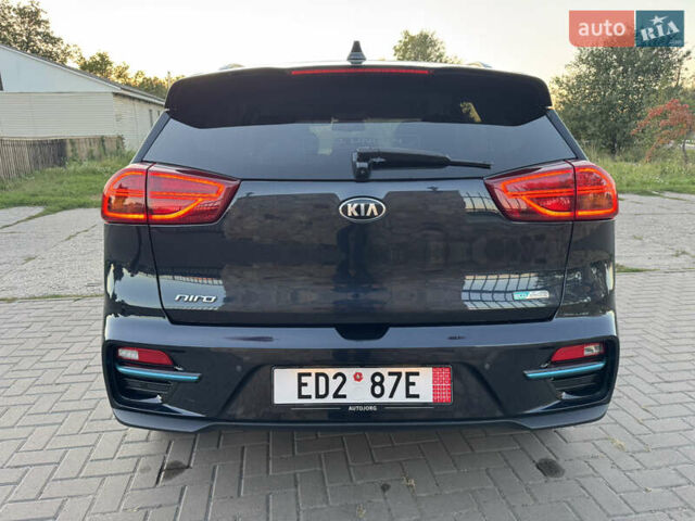 Синий Киа Niro, объемом двигателя 0 л и пробегом 123 тыс. км за 18900 $, фото 6 на Automoto.ua