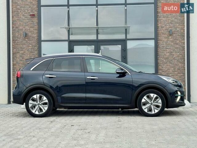 Синий Киа Niro, объемом двигателя 0 л и пробегом 95 тыс. км за 20500 $, фото 22 на Automoto.ua