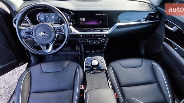 Киа Niro 2020 в Городке на Automoto.ua Синий Киа Niro, объемом двигателя 0 л и пробегом 135 тыс. км за 19856 $, фото 51 на Automoto.ua