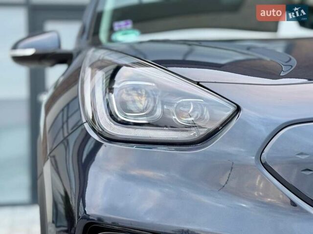 Синий Киа Niro, объемом двигателя 0 л и пробегом 95 тыс. км за 20500 $, фото 26 на Automoto.ua