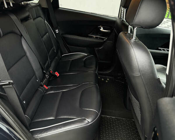 Синій Кіа Niro, об'ємом двигуна 0 л та пробігом 93 тис. км за 19999 $, фото 37 на Automoto.ua