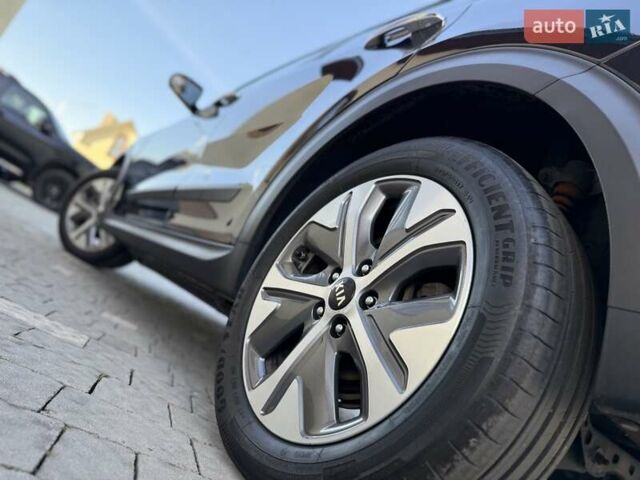 Синий Киа Niro, объемом двигателя 0 л и пробегом 78 тыс. км за 20950 $, фото 54 на Automoto.ua