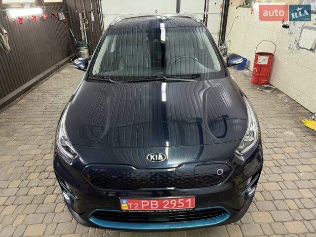 Синій Кіа Niro, об'ємом двигуна 0 л та пробігом 144 тис. км за 18799 $, фото 3 на Automoto.ua