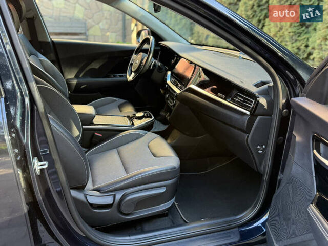 Синий Киа Niro, объемом двигателя 0 л и пробегом 131 тыс. км за 17999 $, фото 45 на Automoto.ua
