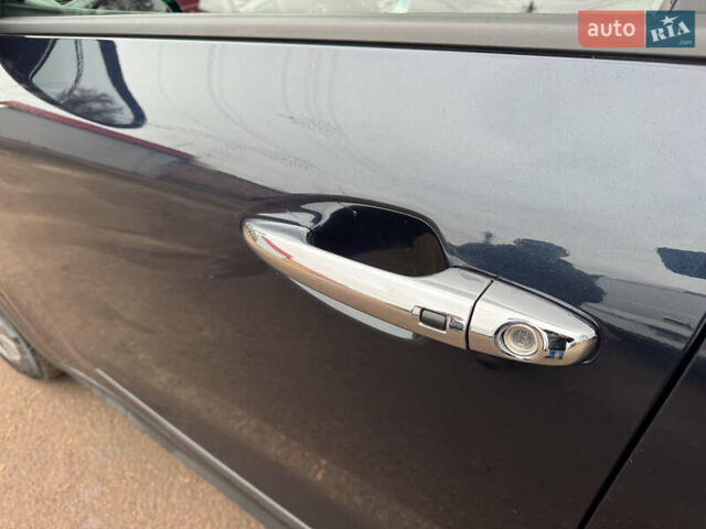 Синий Киа Niro, объемом двигателя 0 л и пробегом 125 тыс. км за 18500 $, фото 13 на Automoto.ua