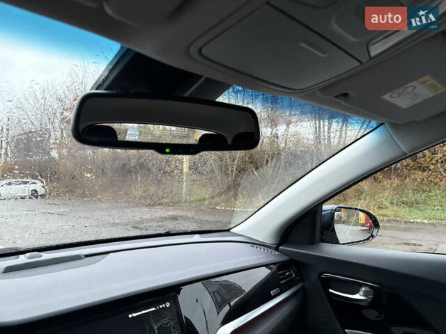 Синий Киа Niro, объемом двигателя 0 л и пробегом 125 тыс. км за 19600 $, фото 50 на Automoto.ua