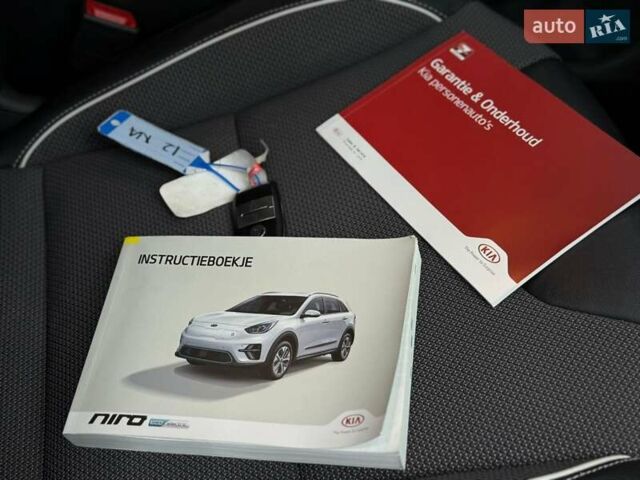 Синий Киа Niro, объемом двигателя 0 л и пробегом 90 тыс. км за 18427 $, фото 25 на Automoto.ua