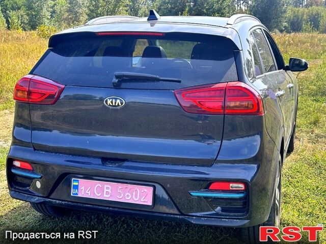 Киа Niro 2020 в Обухове на Automoto.ua Синий Киа Niro, объемом двигателя 0.15 л и пробегом 89 тыс. км за 18100 $, фото 2 на Automoto.ua