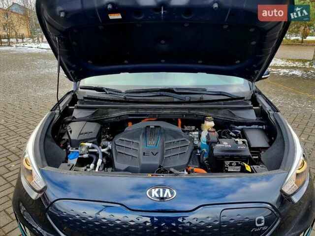 Синий Киа Niro, объемом двигателя 0 л и пробегом 67 тыс. км за 19399 $, фото 19 на Automoto.ua
