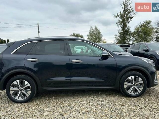 Синий Киа Niro, объемом двигателя 0 л и пробегом 117 тыс. км за 19900 $, фото 26 на Automoto.ua