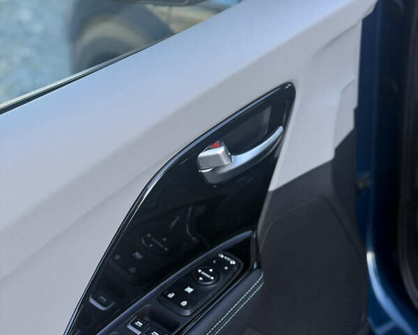 Синій Кіа Niro, об'ємом двигуна 1.58 л та пробігом 76 тис. км за 21300 $, фото 14 на Automoto.ua