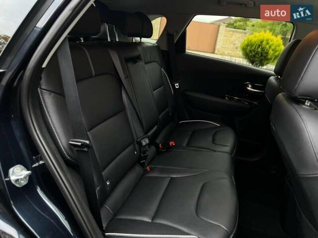 Синій Кіа Niro, об'ємом двигуна 0 л та пробігом 156 тис. км за 19300 $, фото 17 на Automoto.ua