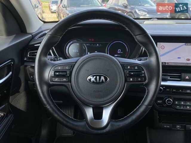 Киа Niro 2020 в Львове на Automoto.ua Синий Киа Niro, объемом двигателя 0 л и пробегом 72 тыс. км за 21700 $, фото 31 на Automoto.ua
