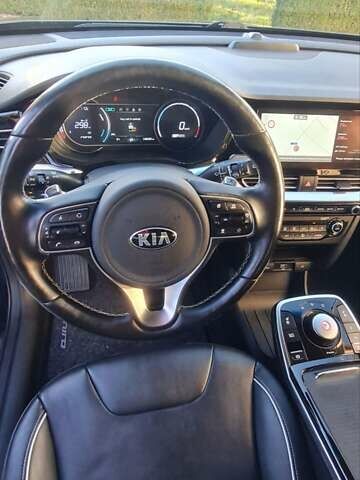 Киа Niro 2020 в Луцке на Automoto.ua Синий Киа Niro, объемом двигателя 0 л и пробегом 148 тыс. км за 16500 $, фото 19 на Automoto.ua