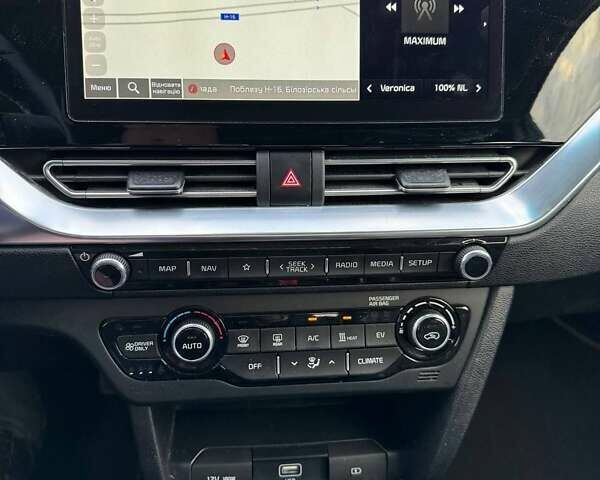Синій Кіа Niro, об'ємом двигуна 0 л та пробігом 127 тис. км за 19166 $, фото 21 на Automoto.ua