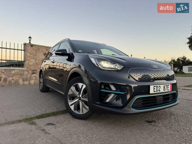 Синий Киа Niro, объемом двигателя 0 л и пробегом 123 тыс. км за 18900 $, фото 1 на Automoto.ua