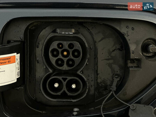 Синій Кіа Niro, об'ємом двигуна 0 л та пробігом 130 тис. км за 18990 $, фото 22 на Automoto.ua