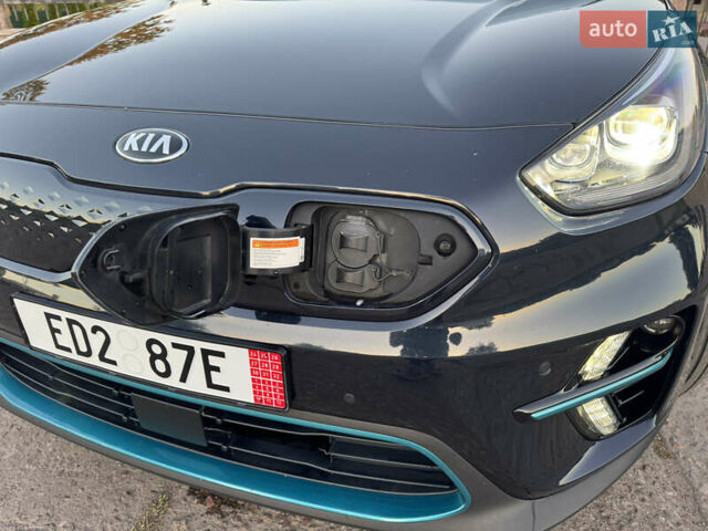 Синий Киа Niro, объемом двигателя 0 л и пробегом 123 тыс. км за 18900 $, фото 15 на Automoto.ua