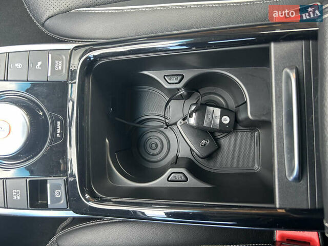 Синий Киа Niro, объемом двигателя 0 л и пробегом 125 тыс. км за 18700 $, фото 35 на Automoto.ua