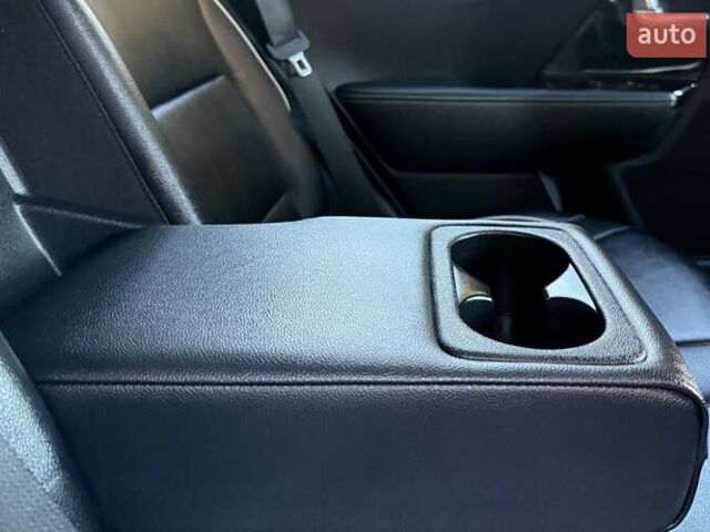 Синий Киа Niro, объемом двигателя 0 л и пробегом 138 тыс. км за 18350 $, фото 120 на Automoto.ua