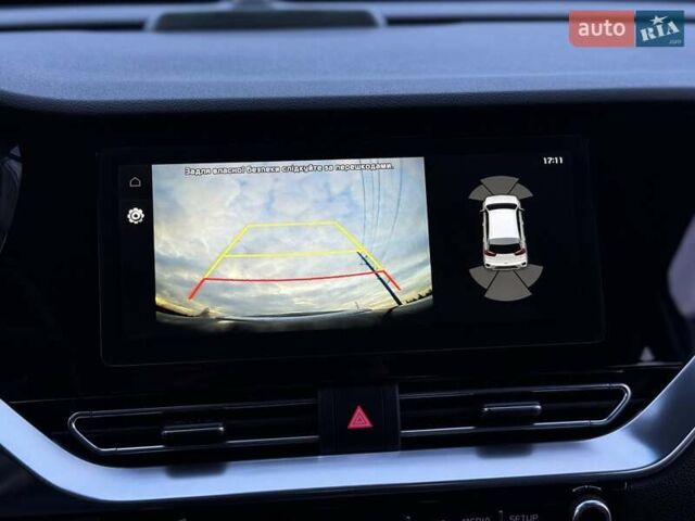 Синій Кіа Niro, об'ємом двигуна 0 л та пробігом 81 тис. км за 19350 $, фото 53 на Automoto.ua
