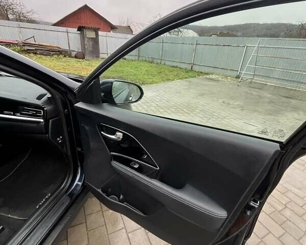 Синий Киа Niro, объемом двигателя 1.6 л и пробегом 120 тыс. км за 19113 $, фото 13 на Automoto.ua